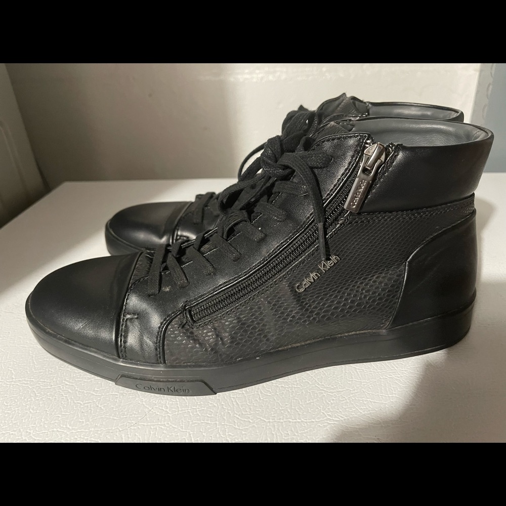 Calvin Klein Balthazar 2 Mens Size 9 Black Lace
Up/zip Up High Top